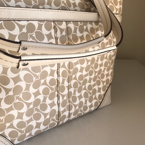 Coach handbag 2fer - Picture 2 of 14